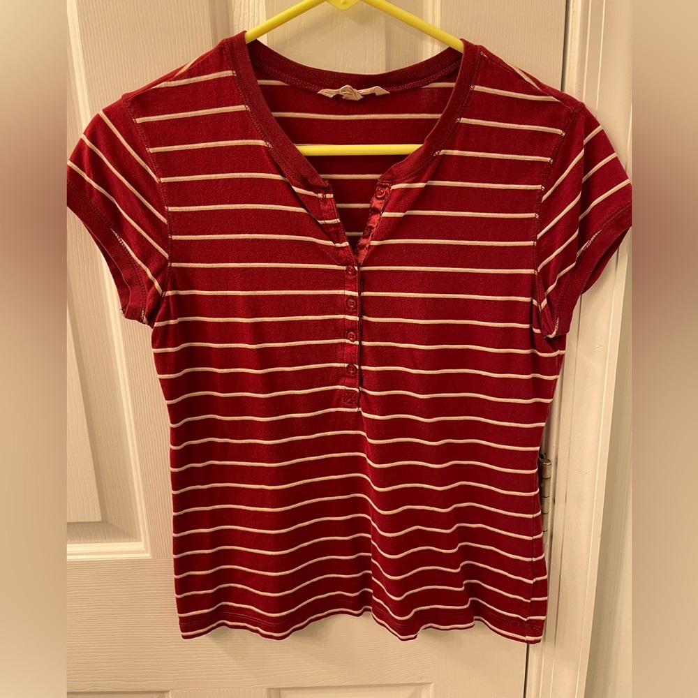 Aeropostale vintage womens maroon striped Henley short sleeve shirt